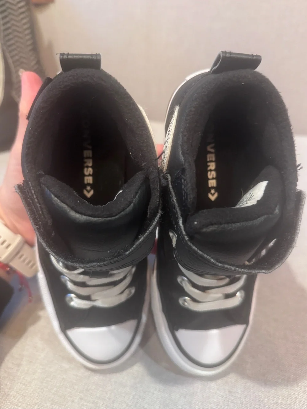 NEW Converse Kids' Black Leather Chuck Taylor All Star High Top Sneakers 13.5 - Picture 7 of 7